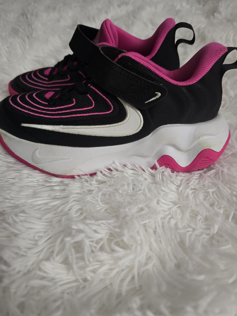 Nike Giannis Inmortality Kids Black and Pink Velcro Athletic Sneakers